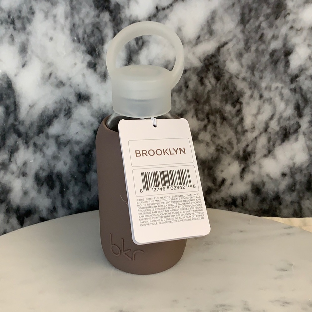 “Teeny”/250ml bkr in Brooklyn (smooth)